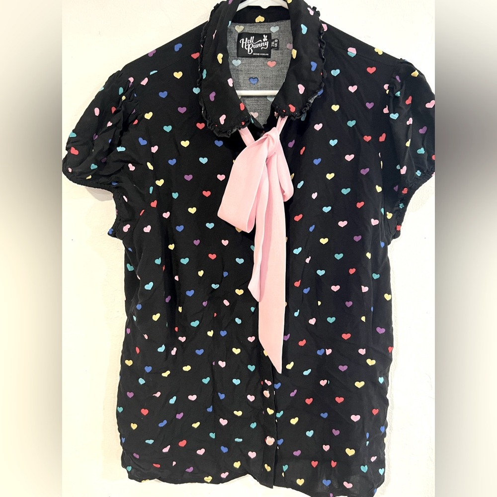 Hell Bunny Heart shirt wth pink tie size XL
